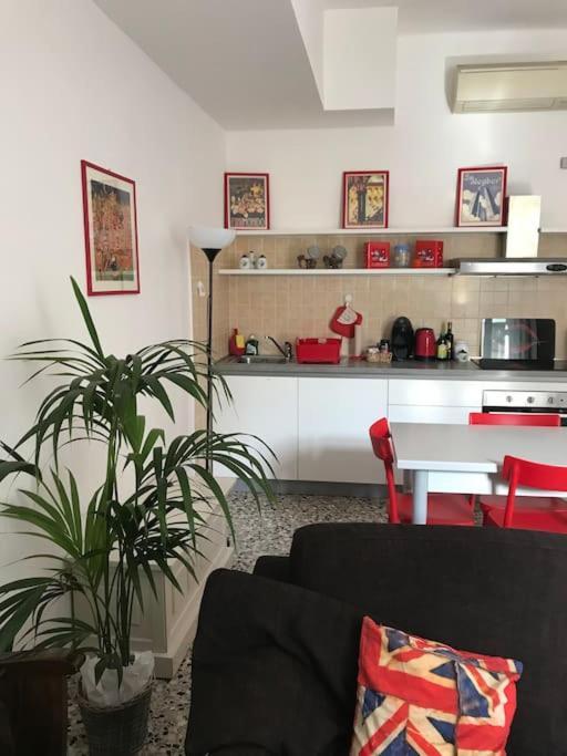 I Marici Apartment ปาเวีย ภายนอก รูปภาพ